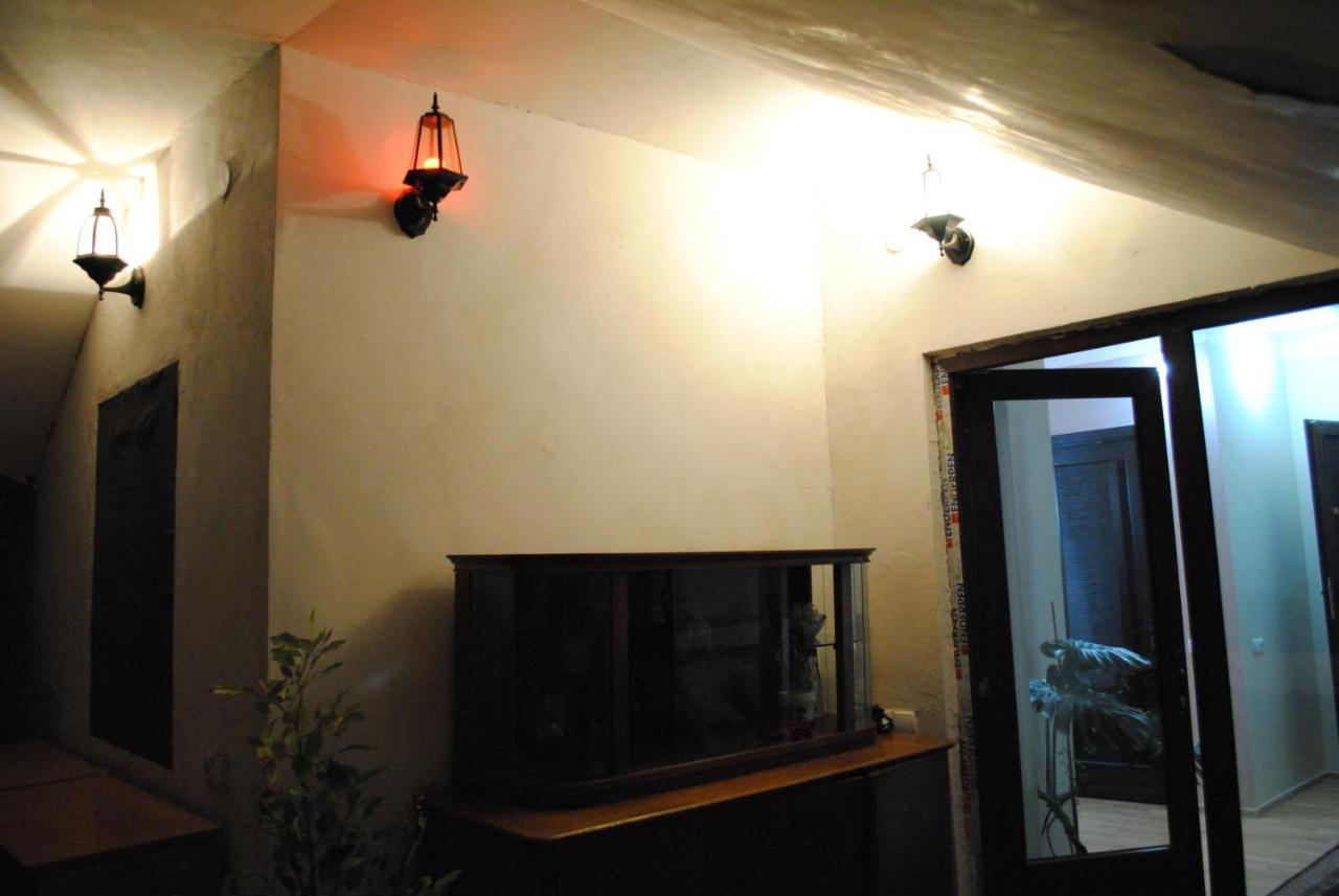 Family Guesthouse - Macharashvili Tbilisi Bagian luar foto